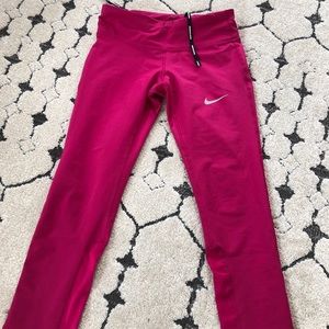 Women’s Nike Dri Fit Cropped Leggings